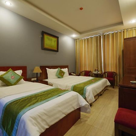 Ngan Ha Hotel Long Bien Hanoi Exterior photo