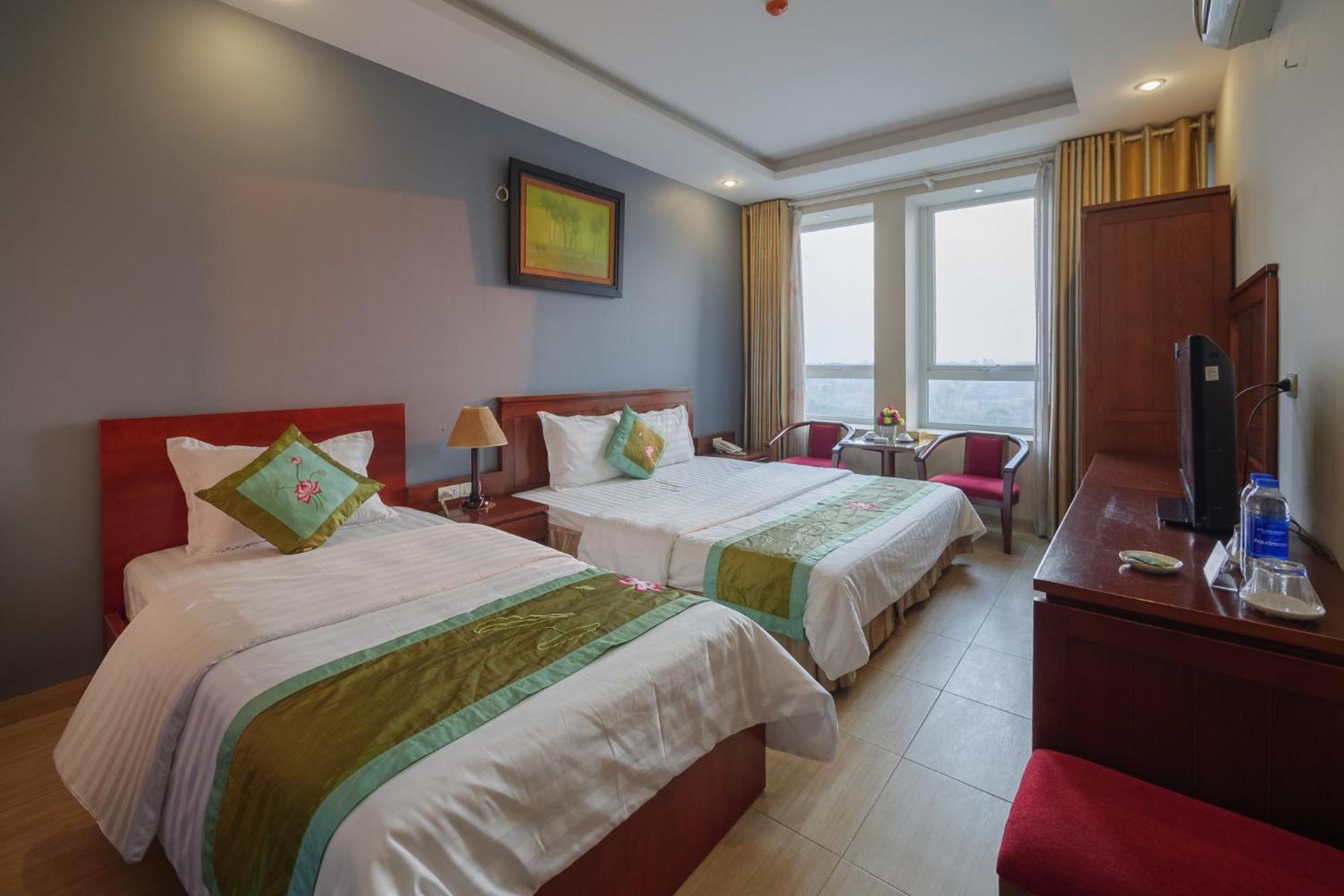 Ngan Ha Hotel Long Bien Hanoi Exterior photo