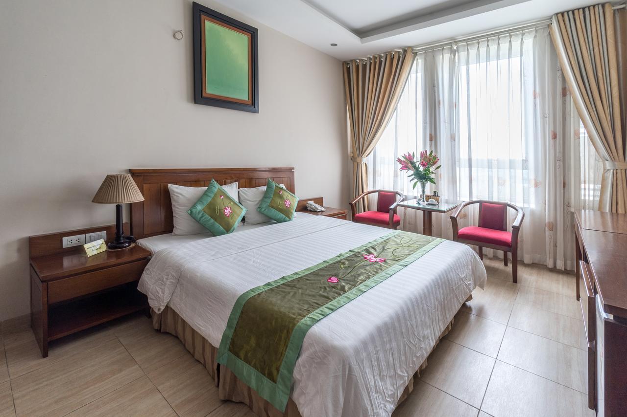 Ngan Ha Hotel Long Bien Hanoi Exterior photo